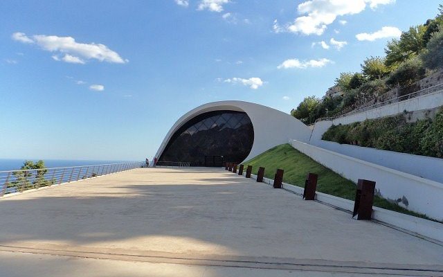 cote amalfitaine, ravello, auditorium Niemeyer