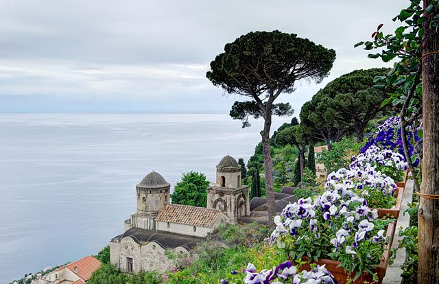 cote amalfitaine, ravello , villa rufolo